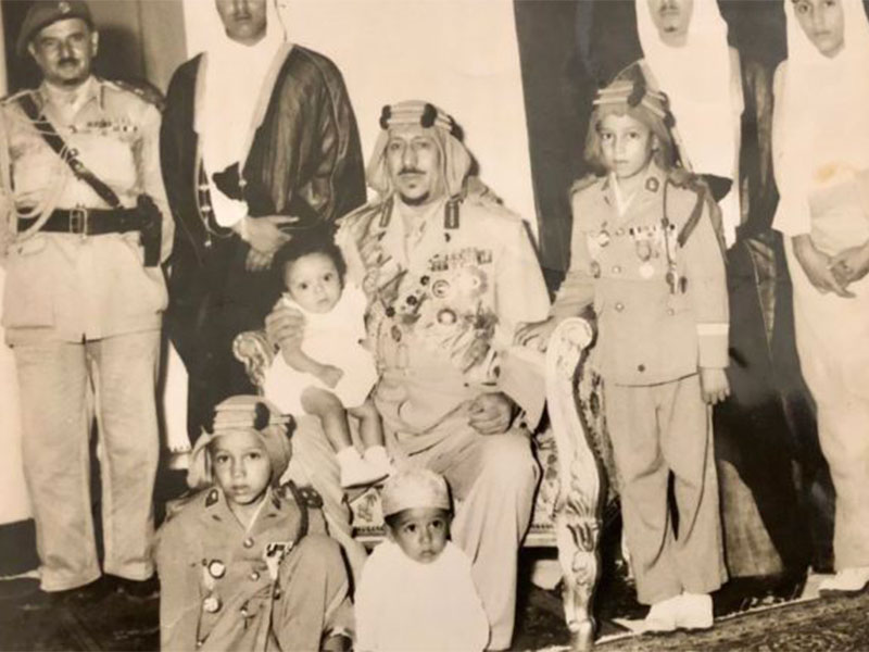 صورة نادرة للملك سعود رحمه الله